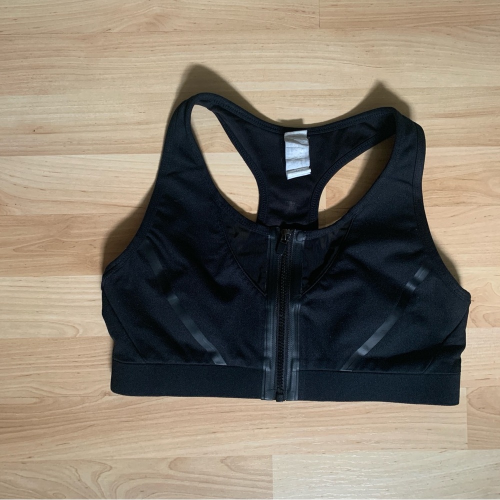 Fabletics Black Racerback Sports Bra Medium High Impact Workout Yoga Athleisure